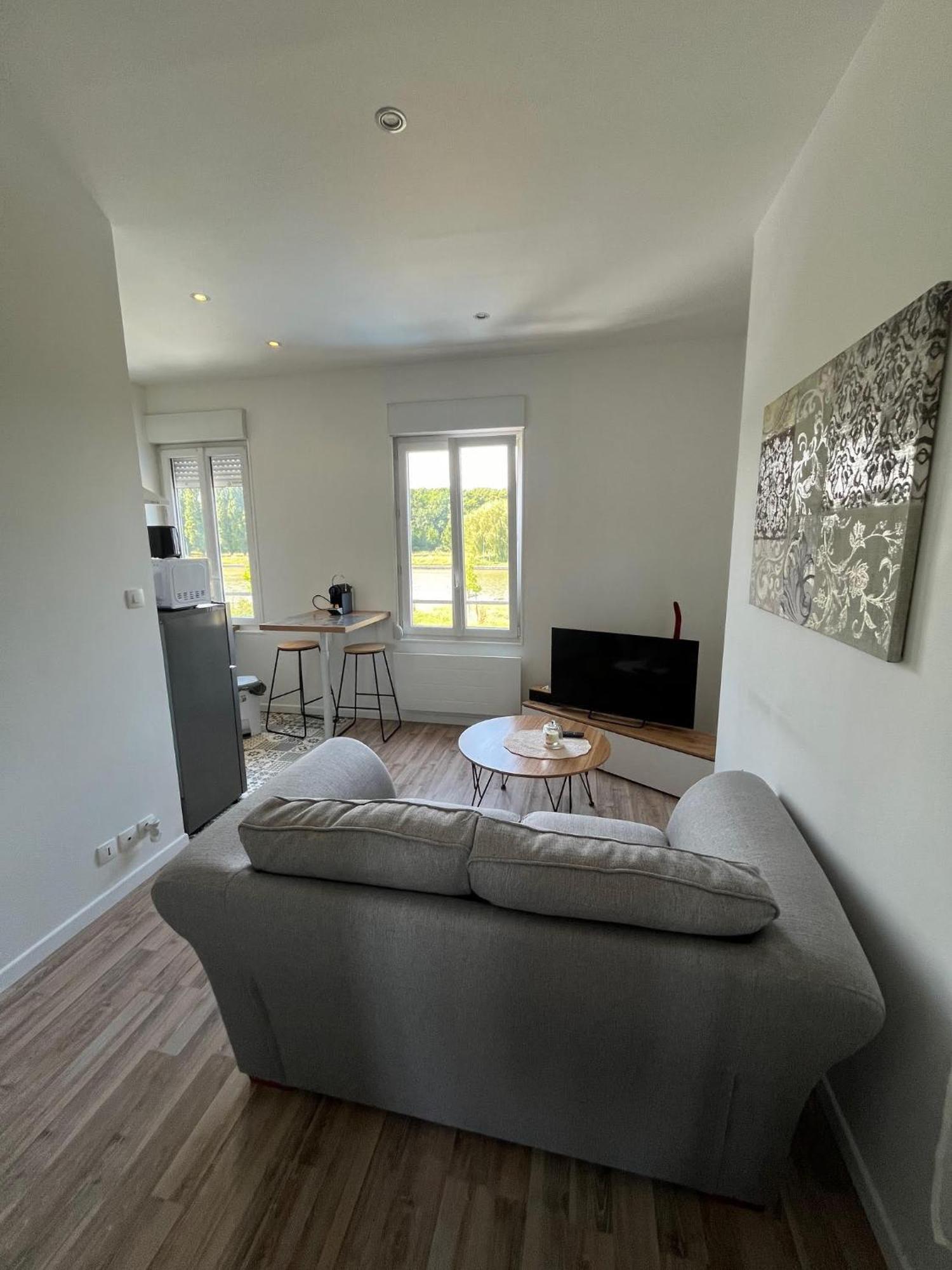 Le Compiegnois Apartment Compiegne Bagian luar foto